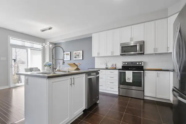 271 Via San Marino ST, Barrhaven, ON K2J 5X9