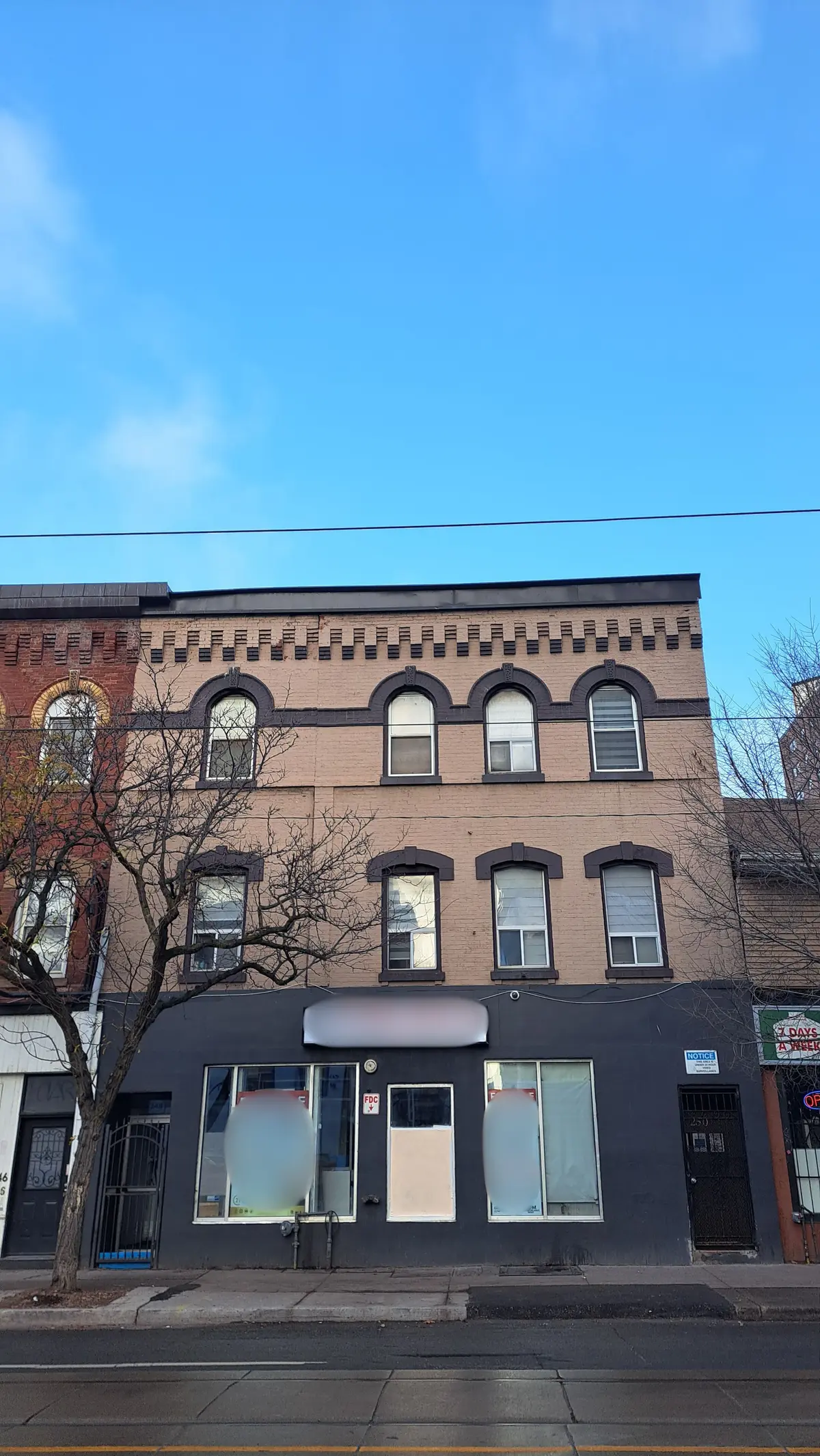 248 Queen ST E, Toronto C08, ON M5A 1S3