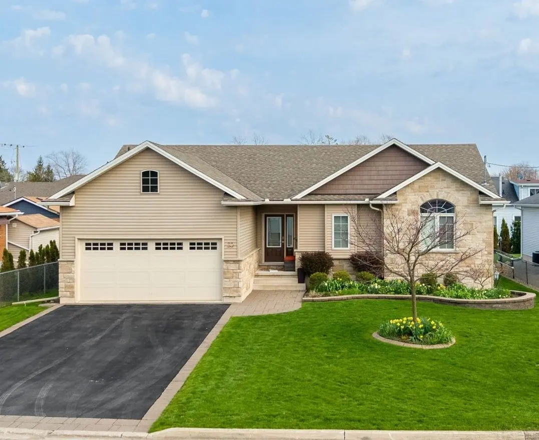 30 Drummond CRES, Fort Erie, ON L2A 1L2