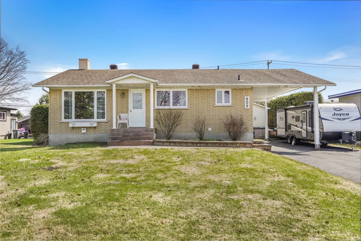 509 Ghislain ST, Hawkesbury, ON K6A 2X7