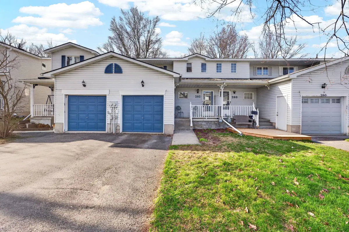 282 Vanguard CT, Kingston, ON K7M 8P9