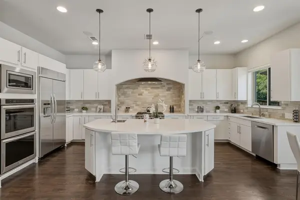 212 Saint Tropez Drive, Southlake, TX 76092