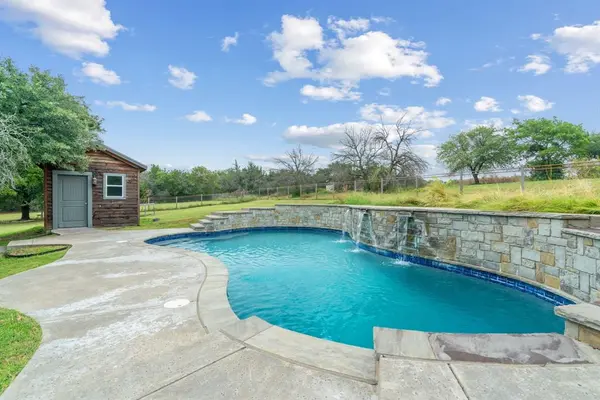 217 Naibara Trail, Weatherford, TX 76088