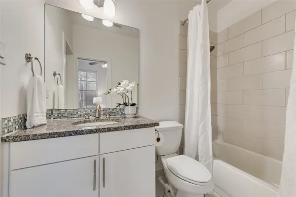 3200 Ross Avenue #28, Dallas, TX 75204