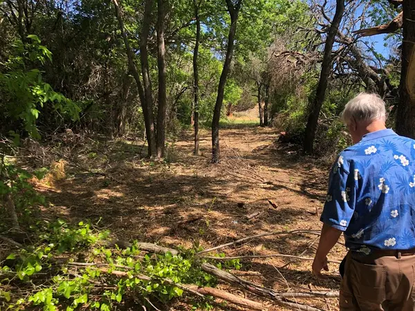 1408 Robyn Road, Azle, TX 76020