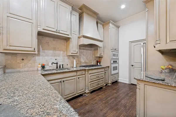 96 Casa Lane #210, Colleyville, TX 76034