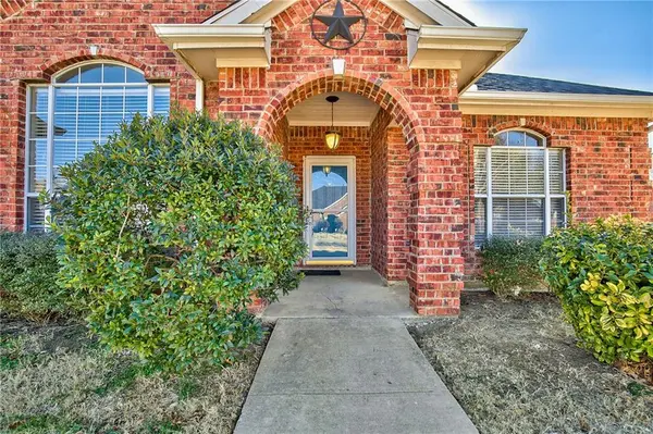 4424 Maple Shade Avenue, Sachse, TX 75048