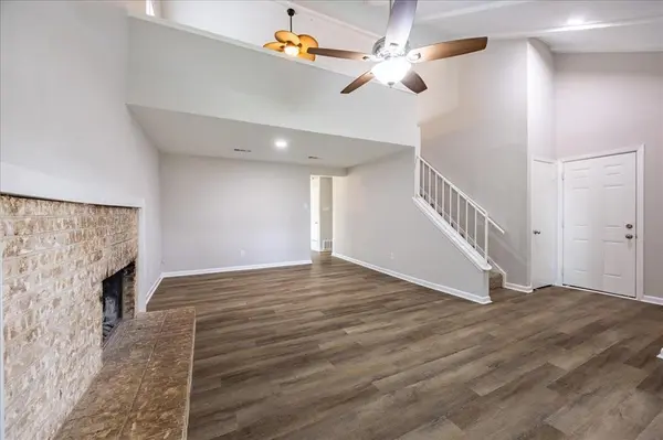 532 Kent Drive, Lewisville, TX 75067