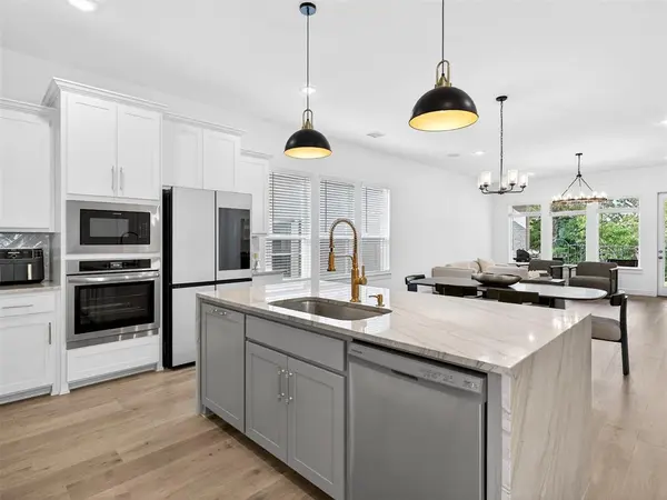 4012 chastetree Lane, Mckinney, TX 75071