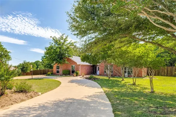4110 Country Lane, Granbury, TX 76048