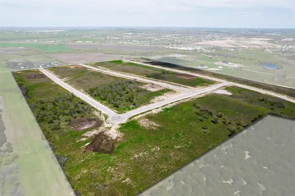 8508 Stallion Drive, Godley, TX 76044