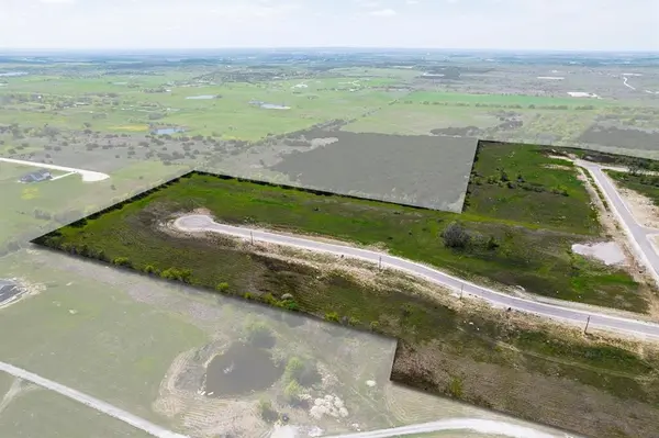 8520 Wild Colt Drive, Godley, TX 76044