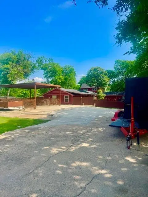 9619 Santa Monica Drive, Fort Worth, TX 76116