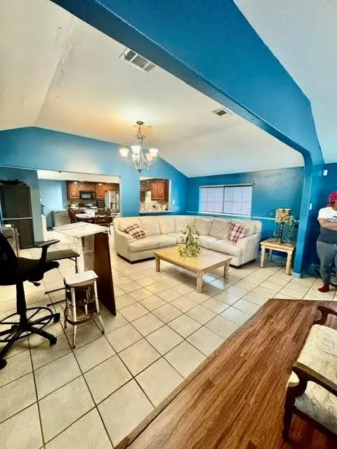 9619 Santa Monica Drive, Fort Worth, TX 76116