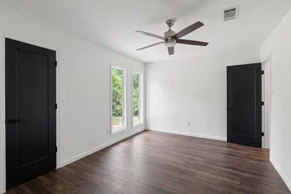 172 Colonial Drive, Mabank, TX 75156