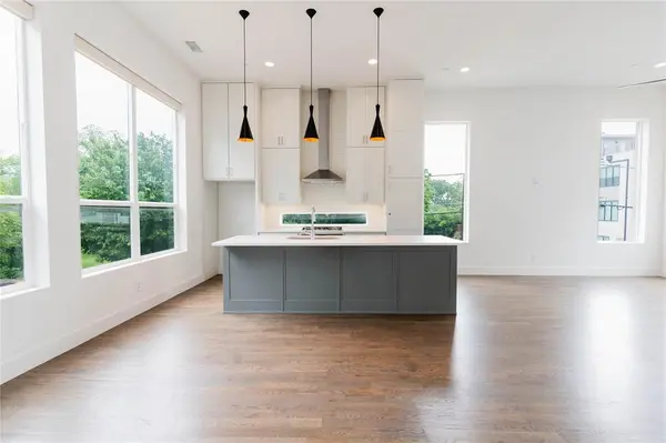 2623 Kimsey Drive #101, Dallas, TX 75235