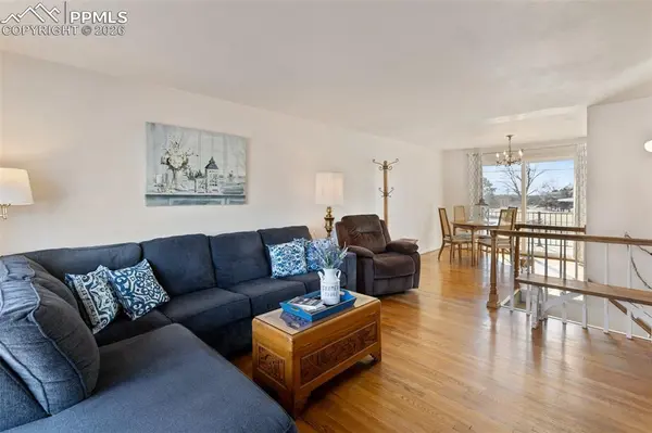 1209 Cumberland ST, Colorado Springs, CO 80907