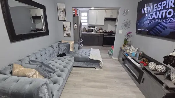 62 Lafayette St, Paterson City, NJ 07501