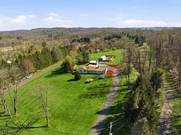 16 Hogback Rd, Franklin Twp., NJ 08867