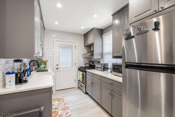 1434 Madison Pl, Pompton Lakes Boro, NJ 07442