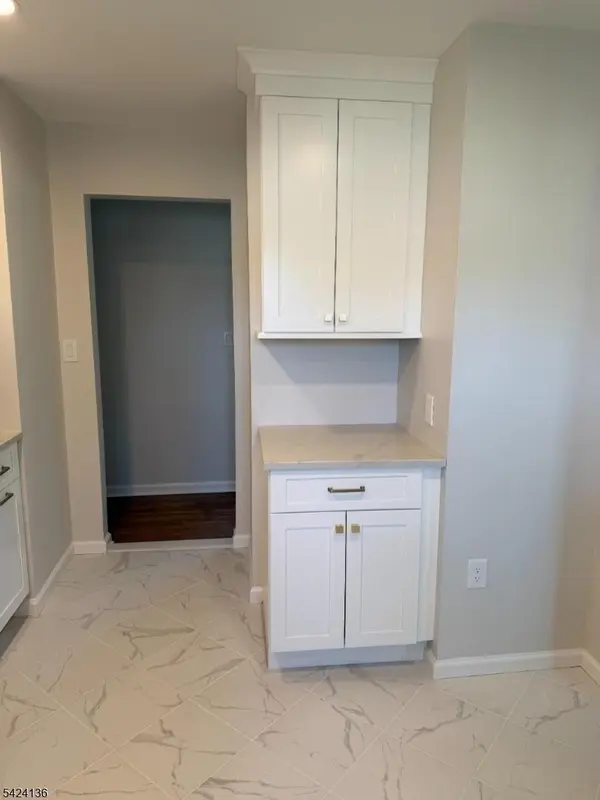 47 La Grande Ave, Fanwood Boro, NJ 07023