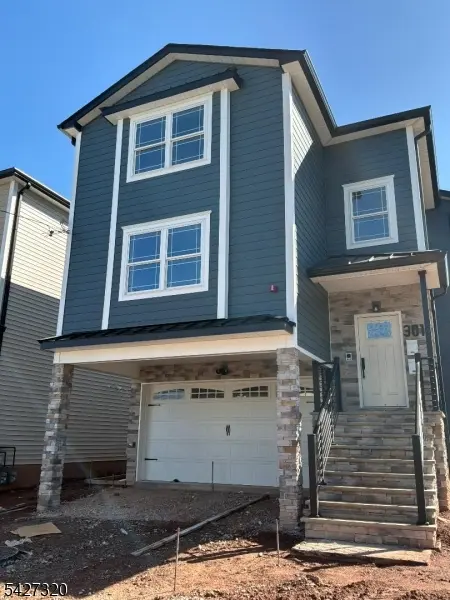 301 Chilton St, Elizabeth City, NJ 07208