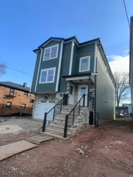 307 Chilton St, Elizabeth City, NJ 07208