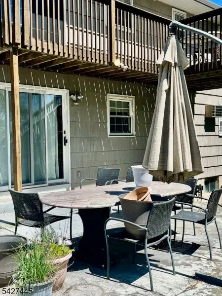 14 Chopin Dr, Hawthorne Boro, NJ 07506