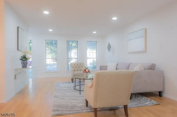 8 Amethyst Way #8, Franklin Twp., NJ 08823