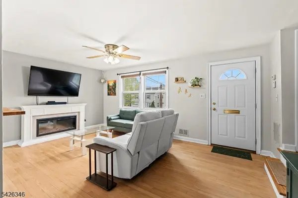 80 Ardmore Ave, Clifton City, NJ 07014