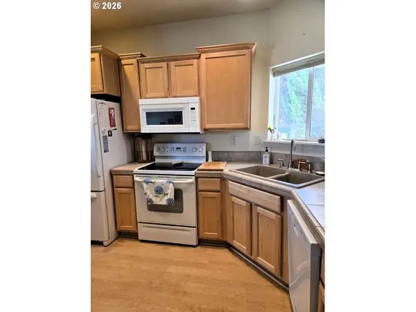 2133 NW DUSK DR, Hermiston, OR 97838