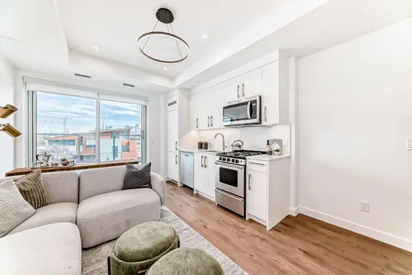 110 18A ST NW #236, Calgary, AB T2N 5G5