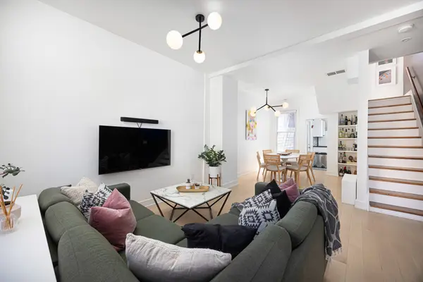 553 King ST E, Toronto C08, ON M5A 1M5