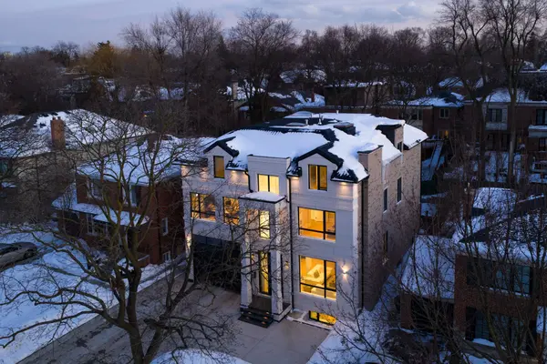 615 Briar Hill AVE, Toronto C04, ON M5N 1N4