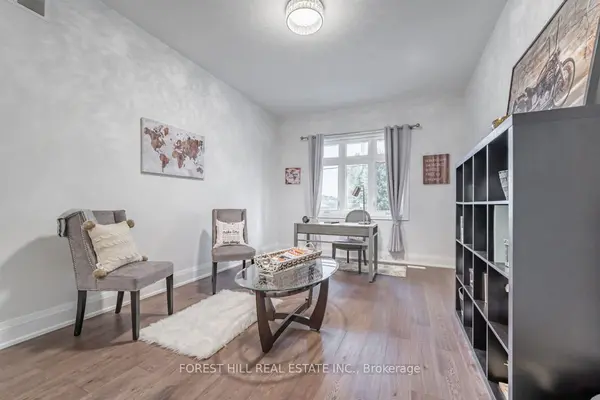 611 Northcliffe BLVD, Toronto C03, ON M6E 3L8