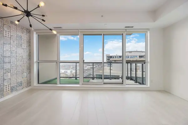 51 East Liberty ST #2215, Toronto C01, ON M6K 3P8