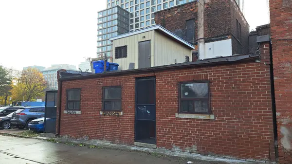 248 Queen ST E, Toronto C08, ON M5A 1S3