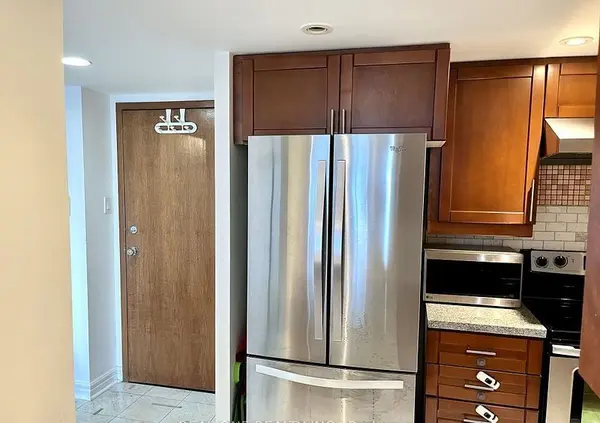 33 University AVE #1604, Toronto C01, ON M5J 2S7