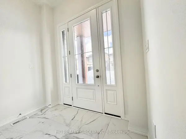 2978 Seagrass ST, Pickering, ON L1X 0P8