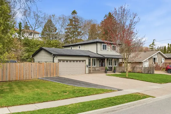 953 Vistula DR, Pickering, ON L1W 2L7