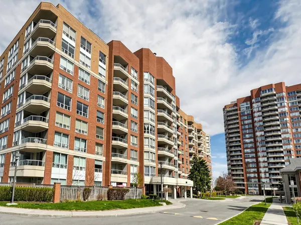 480 Mclevin AVE #Ph15, Toronto E11, ON M1B 5N9