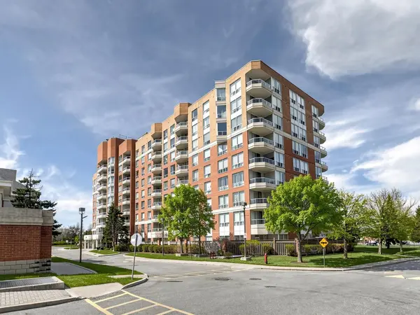 480 Mclevin AVE #Ph15, Toronto E11, ON M1B 5N9