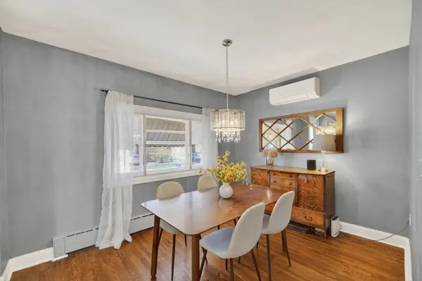 15 Bertha AVE, Toronto E04, ON M1L 3L8