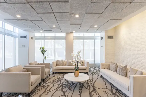 25 Cumberland LN #110, Ajax, ON L1S 7K1