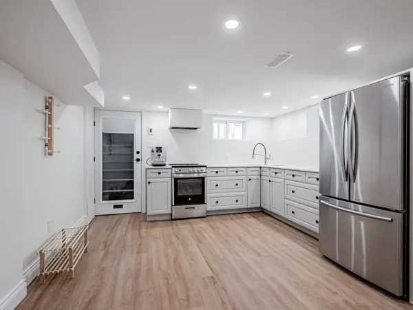 4 Hartford AVE #Bsmt, Toronto E02, ON M4L 1N9