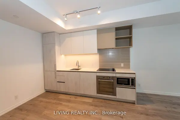 1000 Portage Pkwy #4612, Vaughan, ON L4K 0L1