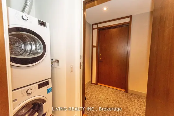 1000 Portage Pkwy #4612, Vaughan, ON L4K 0L1