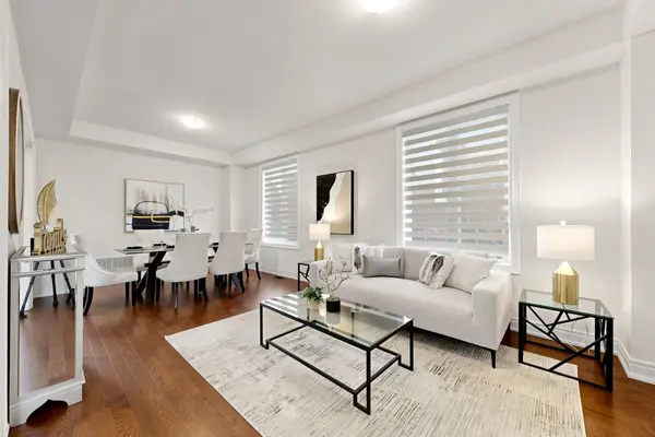 79 Silk Twist DR, East Gwillimbury, ON L9N 0W4