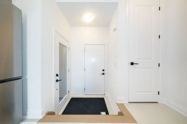 26-1 Ranch TER, Barrie, ON L9J 0Y3