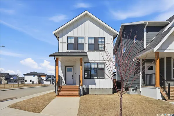 2803 Rosewood DRIVE, Saskatoon, SK S7V 1R4